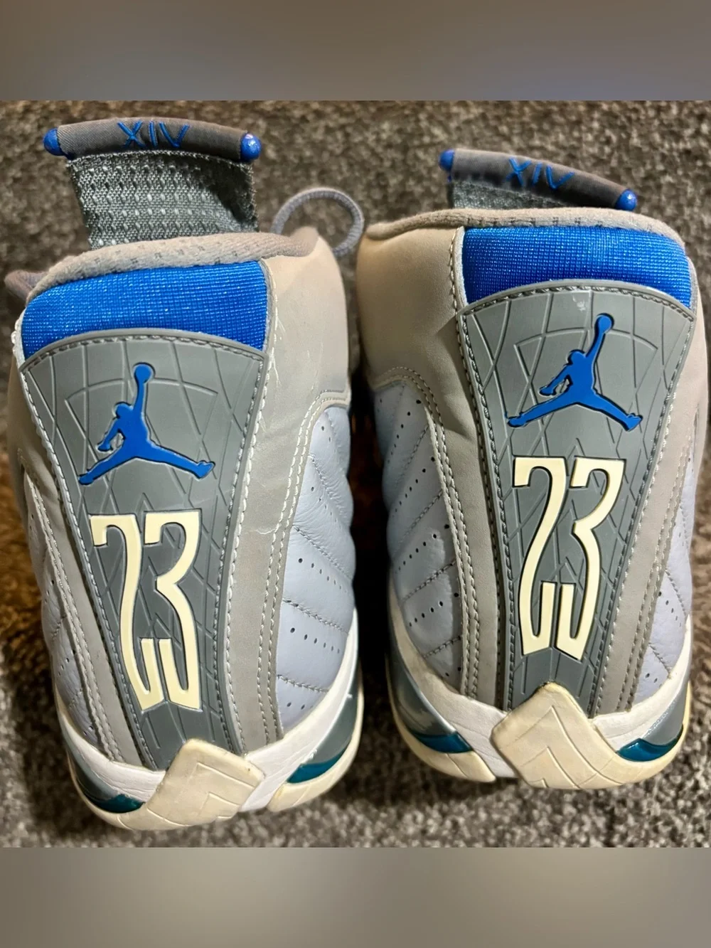 Air Jordan 14 Retro Wolf Grey authentic